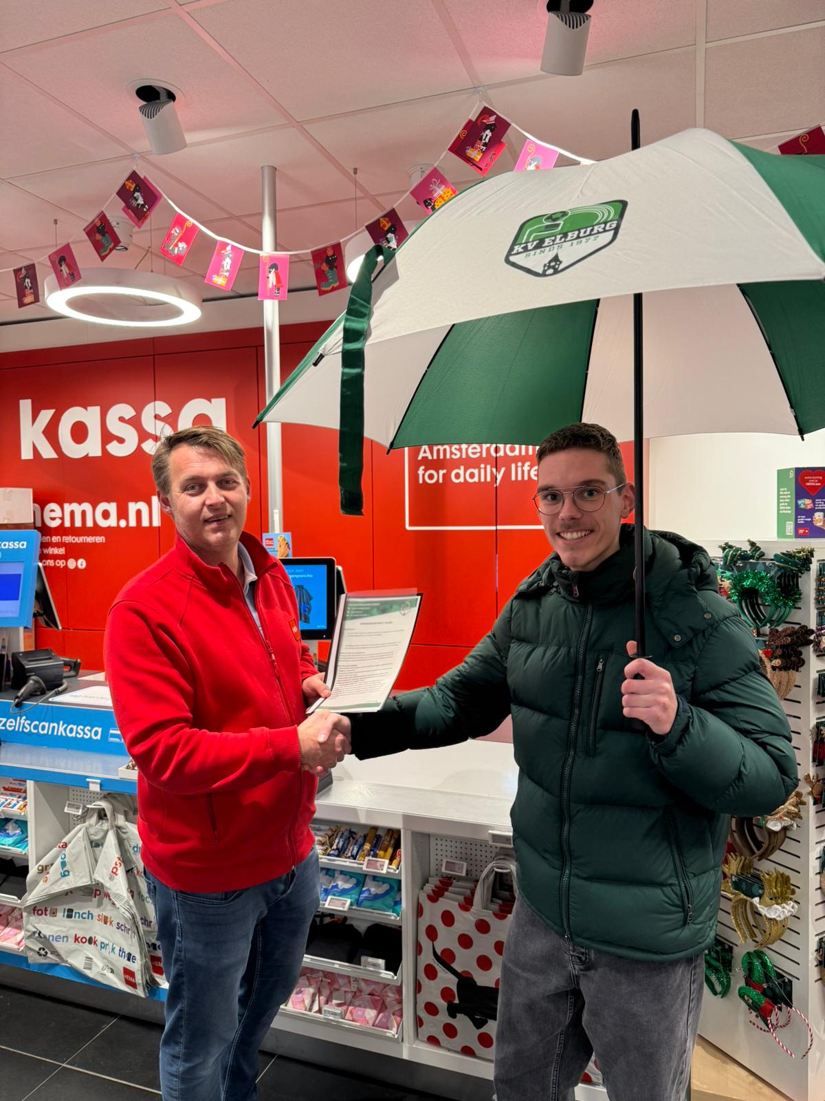 KV Elburg verwelkomt HEMA Elburg als nieuwe sponsor